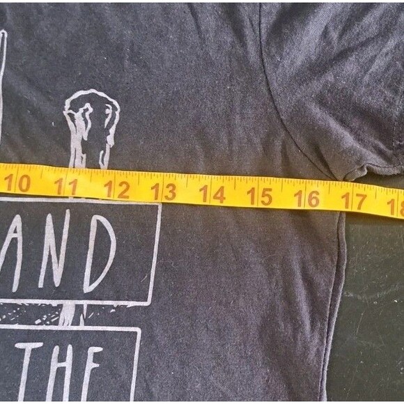 Harry Potter Juniors T-Shirt Small New The Wand Chooses The Wizard Graphic Tee - Picture 6 of 6